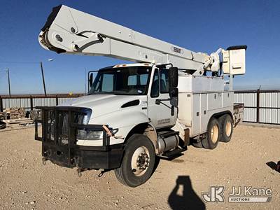 Versalift VO-255, 60 ft, Material Handling Bucket Truck