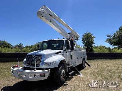 Altec AA50E, 55 ft, Material Handling Bucket Truck