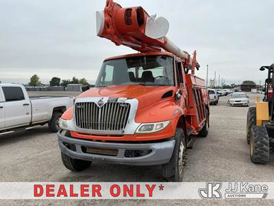Altec AM50, 55 ft, Over-Center Bucket Truck
