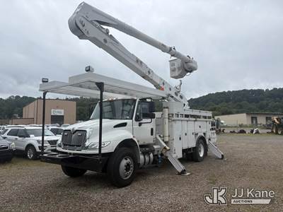 altec AN55E-OC, 61 ft, Over-Center Material Handling Bucket