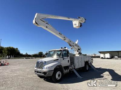 Altec AN55E-0C, 61 ft, Material Handling Bucket Truck
