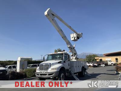 Altec AA55, 61 ft, Material Handling Bucket Truck