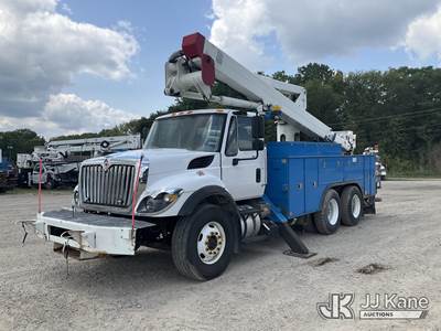 HiRanger TL55, 60 ft, Articulating & Telescopic Material Handling Bucket Truck