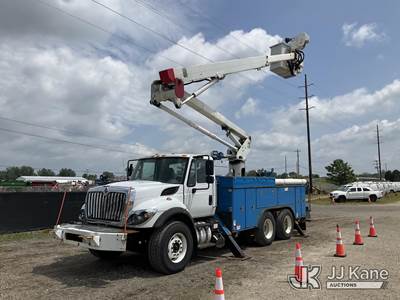 HiRanger TL55, 60 ft, Articulating & Telescopic Material Handling Bucket Truck