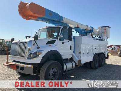 Altec AM55, 55 ft, Material Handling Bucket Truck