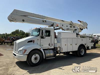 Altec AA55-MH, 61 ft, Material Handling Bucket Truck