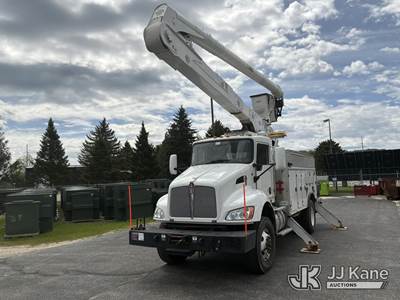 Altec AA55E, 61 ft, Bucket Truck