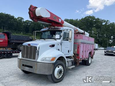 Altec AM55, 60 ft, Over-Center Material Handling Bucket Truck