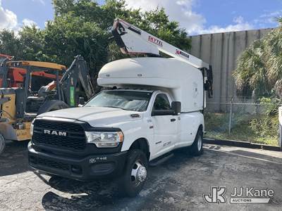 RAM 3500 Boom / Bucket Truck