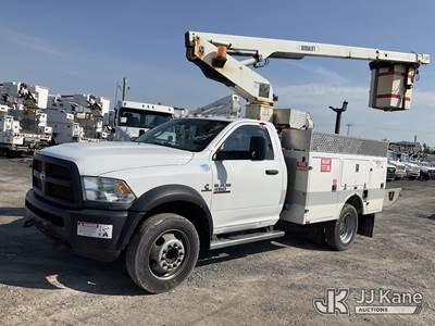 Versalift TEL29N-03, 34 ft, Telescopic Non-Insulated Bucket Truck