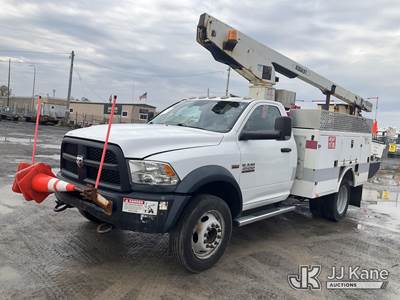 Versalift TEL29N-3, 34 ft, Telescopic Non-Insulated Bucket Truck
