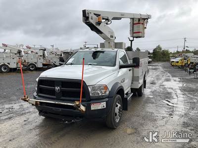 Versalift TEL29N-3, 34 ft, Telescopic Non-Insulated Bucket Truck