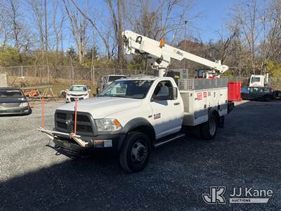 Altec AT235, 40 ft, Articulating & Telescopic Bucket Truck