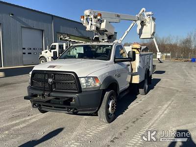 Altec AT200A, 35 ft, Telescopic Non-Insulated Bucket Truck