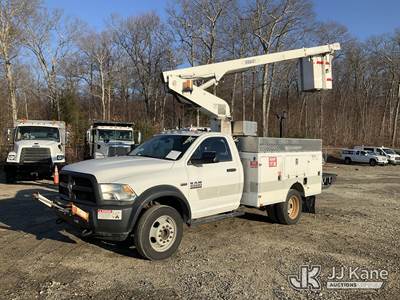 Versalift TEL29N03, 34 ft, Telescopic Non-Insulated Bucket Truck