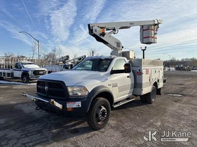 Versalift TEL29N03, 34 ft, Telescopic Non-Insulated Bucket Truck