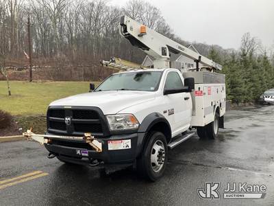 Versalift TEL29NE03, 34 ft, Telescopic Non-Insulated Bucket Truck