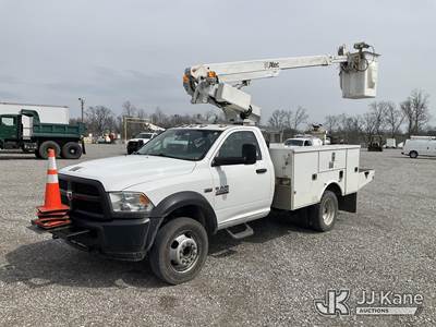 Altec AT200A, 35 ft, Telescopic Non-Insulated Bucket Truck