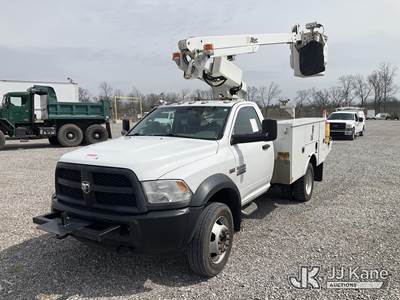 Altec AT200, 35 ft, Telescopic Non-Insulated Bucket Truck