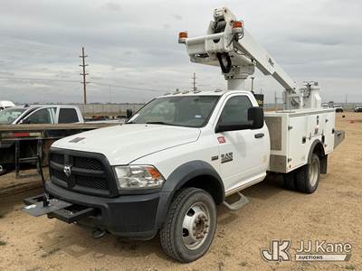 Altec AT200-A, 35 ft, Telescopic Non-Insulated Bucket Truck