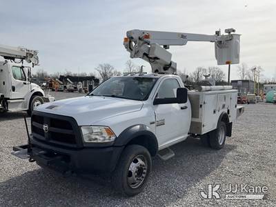 Altec AT200-A, 35 ft, Telescopic Non-Insulated Bucket Truck