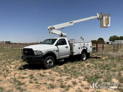 Altec AT200A, 35 ft, Articulating & Telescopic Non-Insulated Bucket Truck