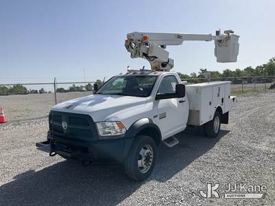 Altec AT200, 36 ft, Telescopic Non-Insulated Bucket Truck
