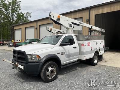 Versalift TEL29N-03, 34 ft, Non-Insulated Bucket Truck