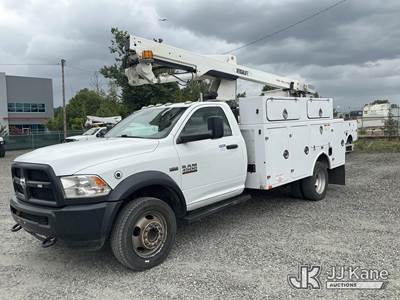 Versalift SST36N, 39 ft, Articulating & Telescopic Non-Insulated Bucket Truck