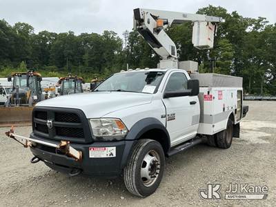 Versalift TEL29N03, 35 ft, Telescopic Non-Insulated Bucket Truck