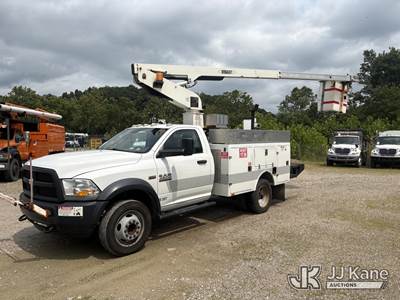 Versalift TEL29N3, 34 ft, Telescopic Bucket Truck