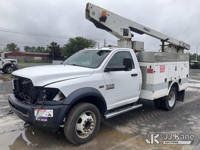 Versalift TEL29N-03, 34 ft, Telescopic Bucket Truck