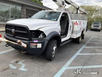 Versalift TEL29NE03, 34 ft, Telescopic Non-Insulated Bucket Truck