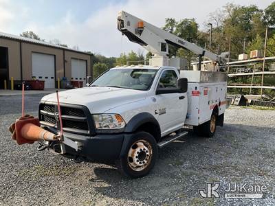 Versalift TEL29N-03, 34 ft, Non-Insulated Bucket Truck