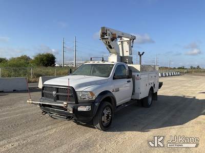 Versalift TEL-29, 34 ft, Articulating & Telescopic Bucket