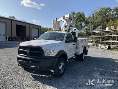 Altec AT200A, 35 ft, Telescopic Non-Insulated Bucket Truck