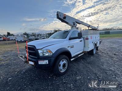 Versalift TEL29NE03, 34 ft, Telescopic Non-Insulated Bucket Truck