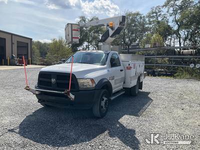 Versalift TEL29N-03, 34 ft, Non-Insulated Bucket Truck
