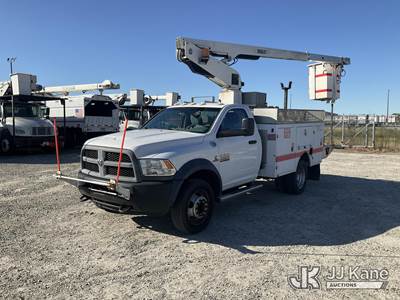 Versalift TEL29N03, 34 ft, Telescopic Non-Insulated Bucket Truck