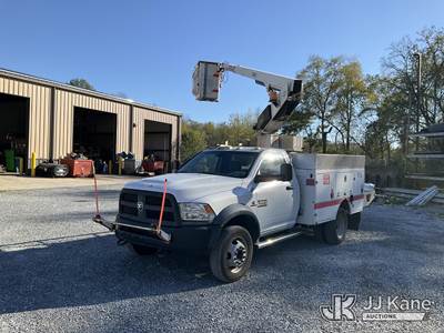 Versalift TEL29N-03, 34 ft, Non-Insulated Bucket Truck