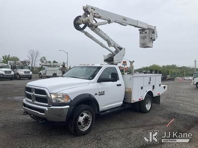Altec AT40G, 45 ft, Articulating & Telescopic Bucket Truck