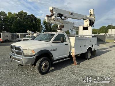 Altec AT40-MH, 45 ft, Articulating & Telescopic Material Handling Bucket Truck