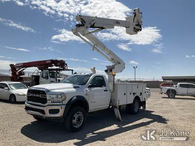 Altec AT41M, 46 ft, Articulating & Telescopic Material Handling Bucket Truck
