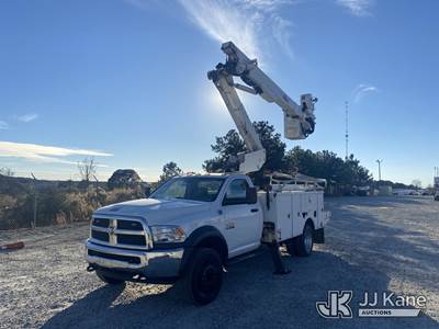 Altec AT41M, 46 ft, Articulating & Telescopic Material Handling Bucket Truck
