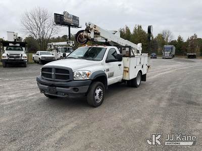 Altec AT37G, 42 ft, Articulating & Telescopic Bucket Truck