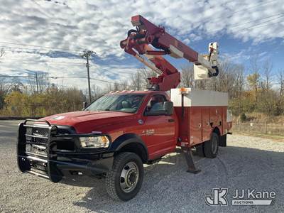 Altec AT41M, 46 ft, Articulating & Telescopic Material Handling Bucket Truck