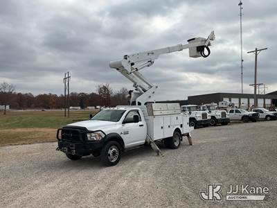Duralift DPM40MH, 45 ft, Articulating & Telescopic Material Handling Bucket Truck