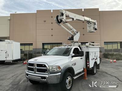 Altec AT37G, 42 ft, Articulating & Telescopic Bucket Truck