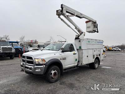 Versalift SST40EIH-01, 45 ft, Articulating & Telescopic Bucket Truck