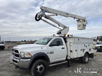 Altec AT40G, 45 ft, Articulating & Telescopic Bucket Truck